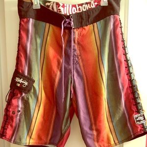 Men’s Billabong boardshorts